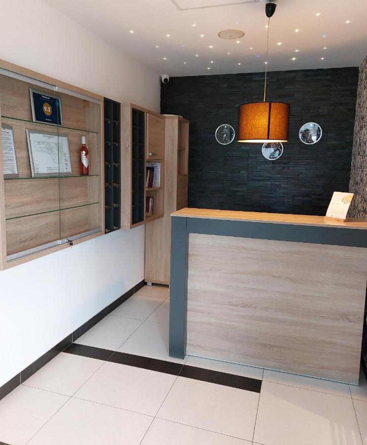 Motel Ms Szerbittabé Kültér fotó